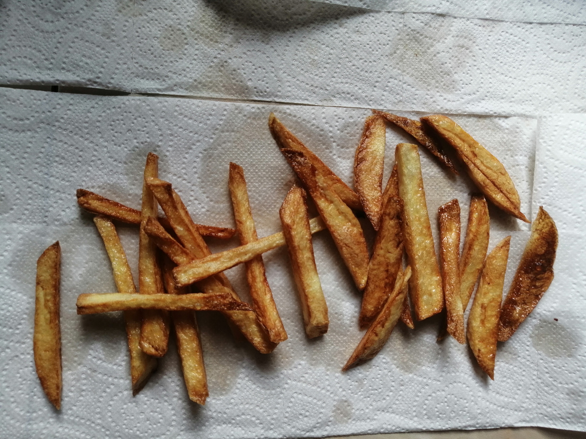 Фото из архива автора: картофель фри собственноручно приготовленный сыном