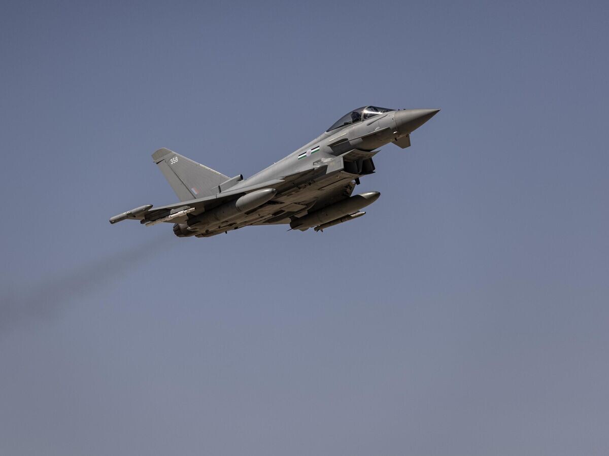    Британский истребитель Eurofighter Typhoon© AP Photo / Tsafrir Abayov