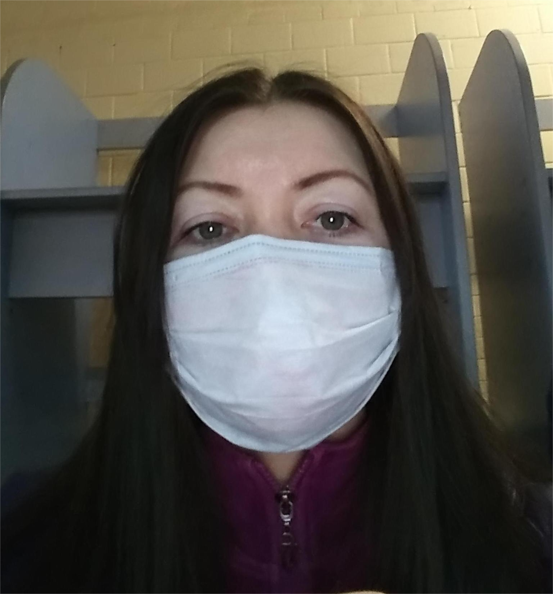 Первый день на складе. Трагедия ношения маски длилась недолго, примерно полчаса.