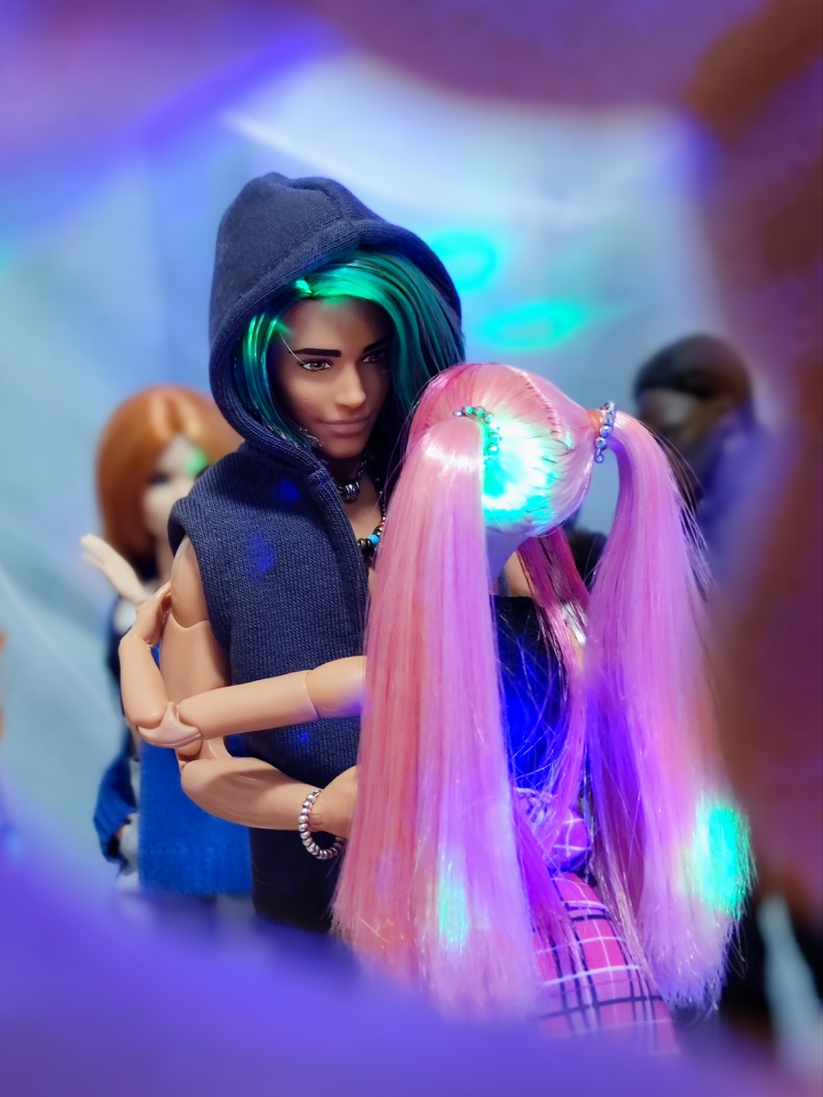 Barbie русалочка Одиль (Ари) и Ken Extra Fly (Ян)