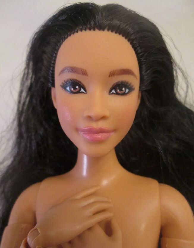 Barbie You can be anything 2024 - Women in film, Женщины в кино сет из 4 кукол. Пышка с азиатским молдом - живые фото. 