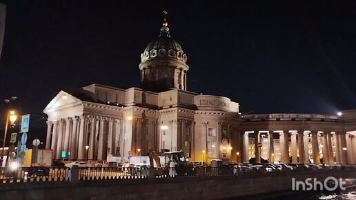 Такая осень в Петербурге. Все идет по плану. Новые трамваи, живые концерты, перспективный ломбард, Банковский мост на удачу Казанский собор