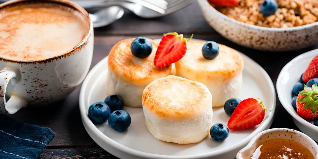 15 рецептов сырников в духовке на любой вкус — читать на Gastronom.ru