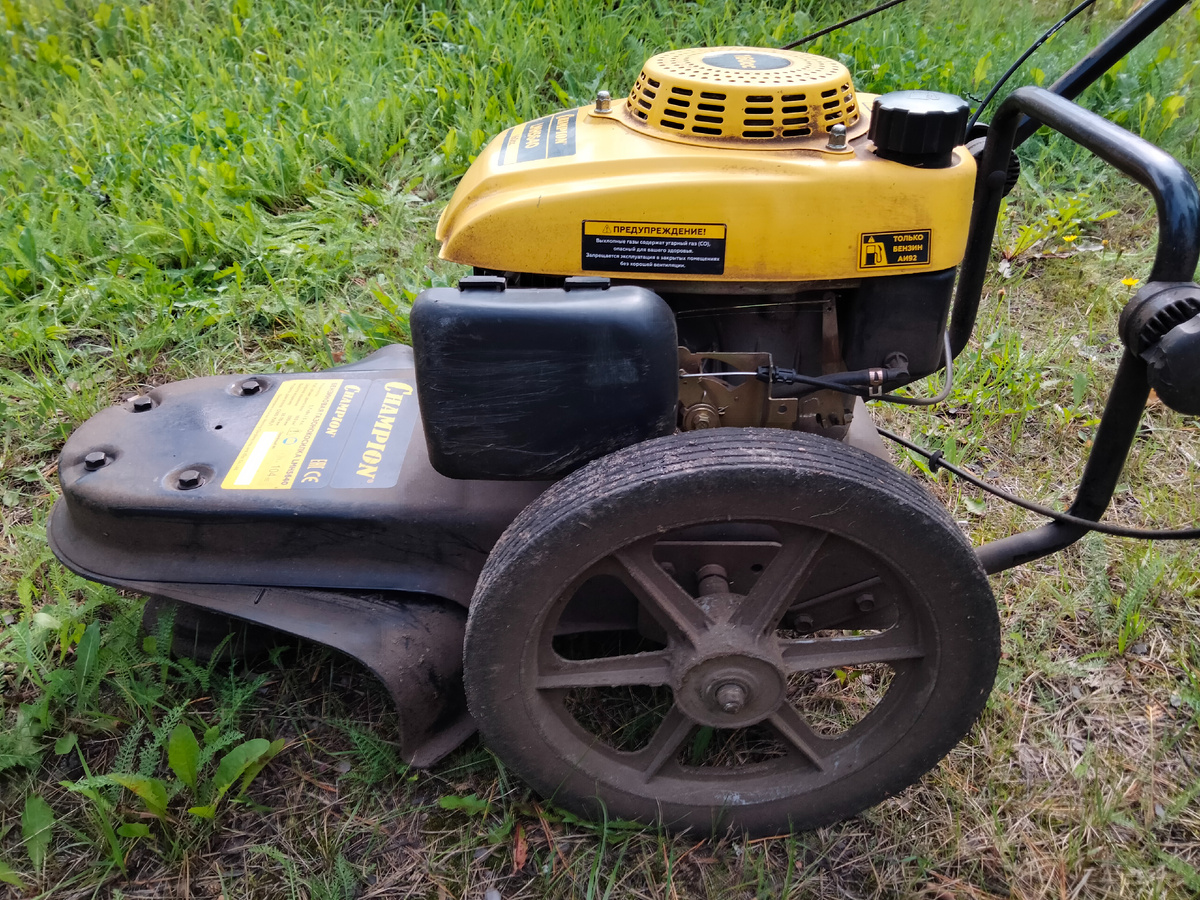 триммер «Champion LMH 5640»