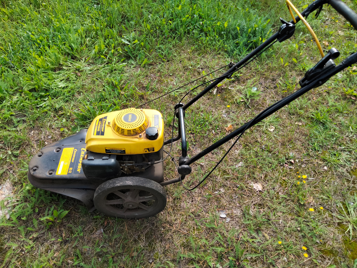 триммер «Champion LMH 5640»