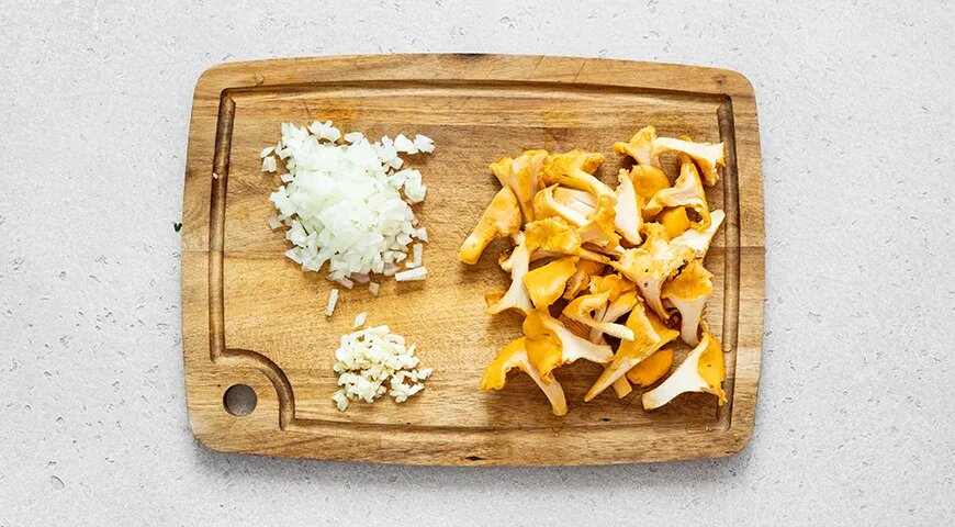   Паста с лисичками в сливочном соусе (gastronom.ru)