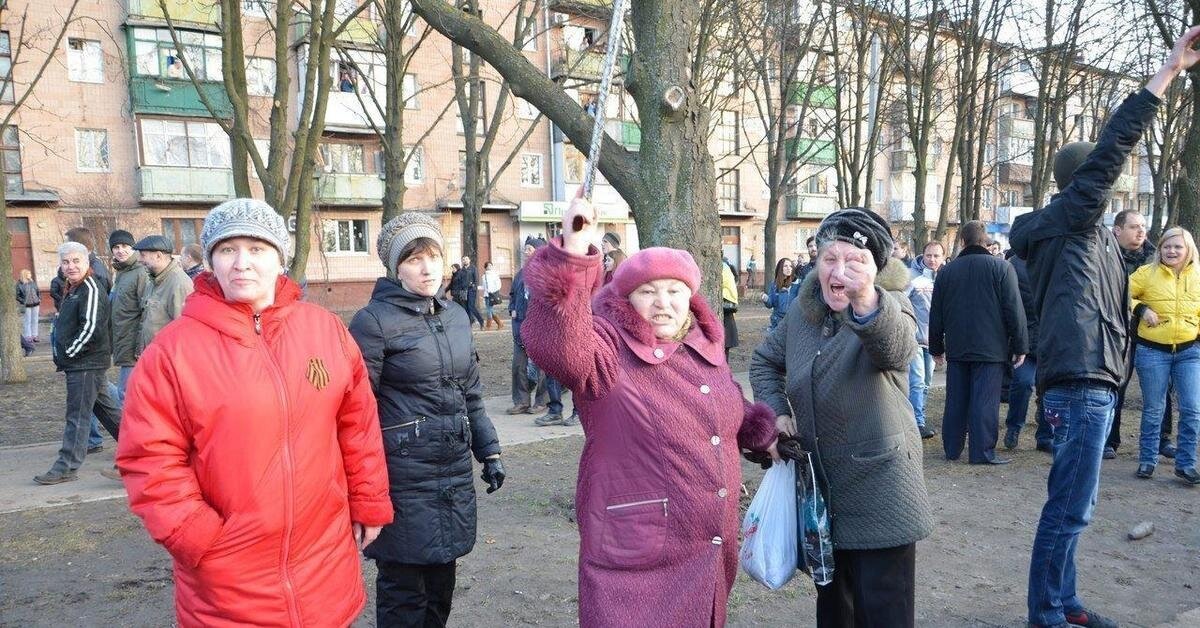 Их нет, это призраки..