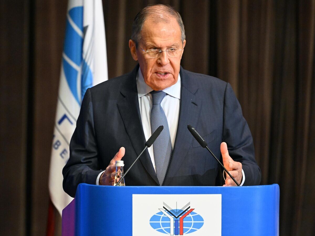    Министр иностранных дел РФ Сергей Лавров выступает перед студентами и профессорско-преподавательским составом МГИМО© РИА Новости / Сергей Гунеев