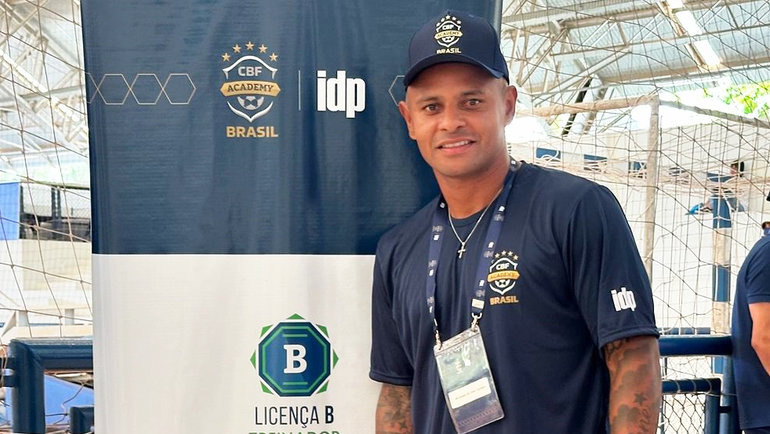    Ари. Соцсети