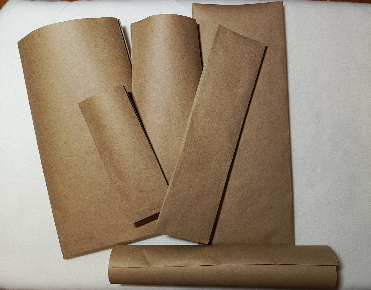 Заготовки упаковки подарков для бокса. Фото из личного архива.