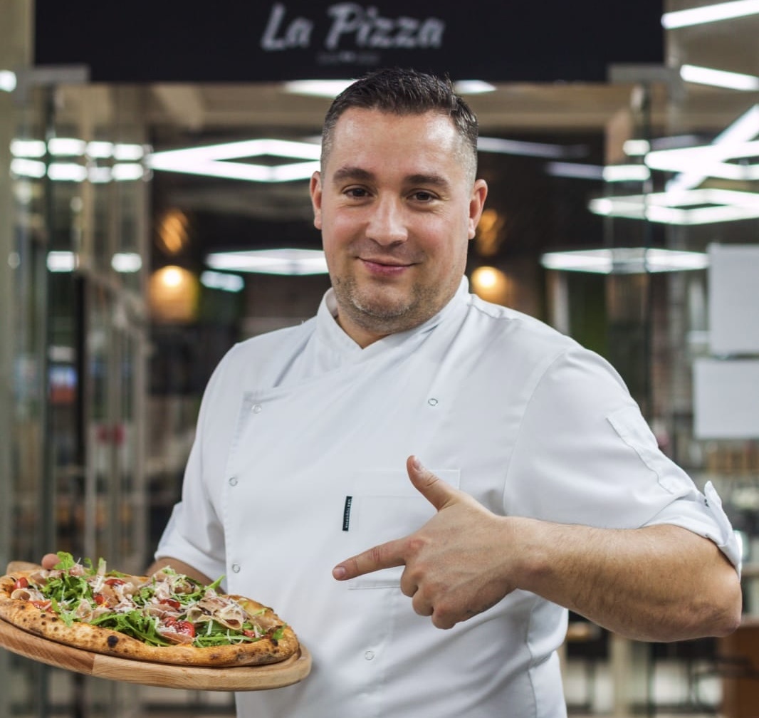 Антон Дедков, владелец заведения LaPizza в Коммунарке