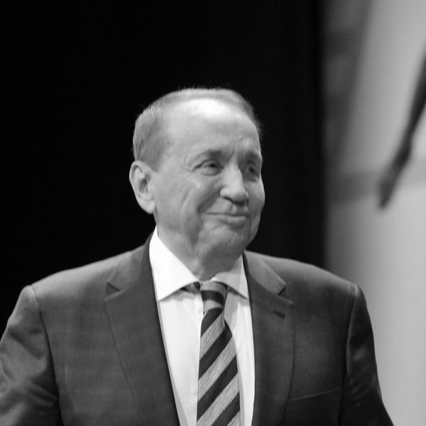     Умер Александр Масляков
