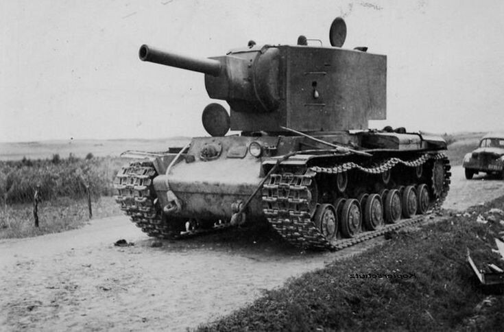 Танк КВ-2 