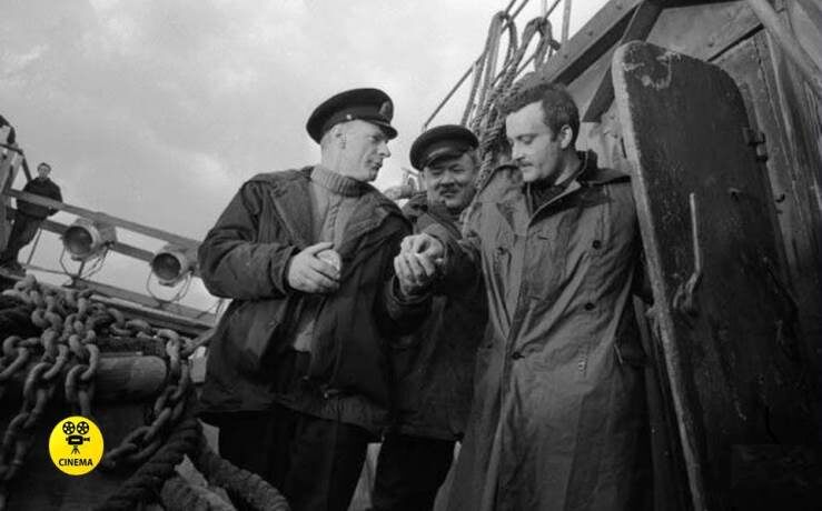 Георгий Данелия на съёмках фильма "Путь к причалу"  (1962). 