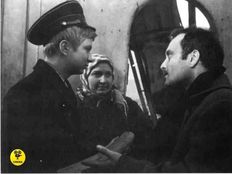 Георгий Данелия на съёмках фильма "Путь к причалу"  (1962).  