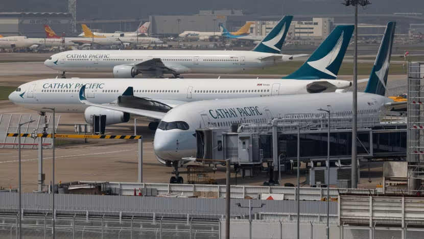 Самолет Airbus A350 авиакомпании Cathay Pacific в международном аэропорту Гонконга в Гонконге, Китай, 3 сентября 2024 года. (Фото: REUTERS/Tyrone Siu) 
