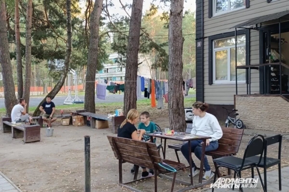    «Маринка, к нам воры лезут!»