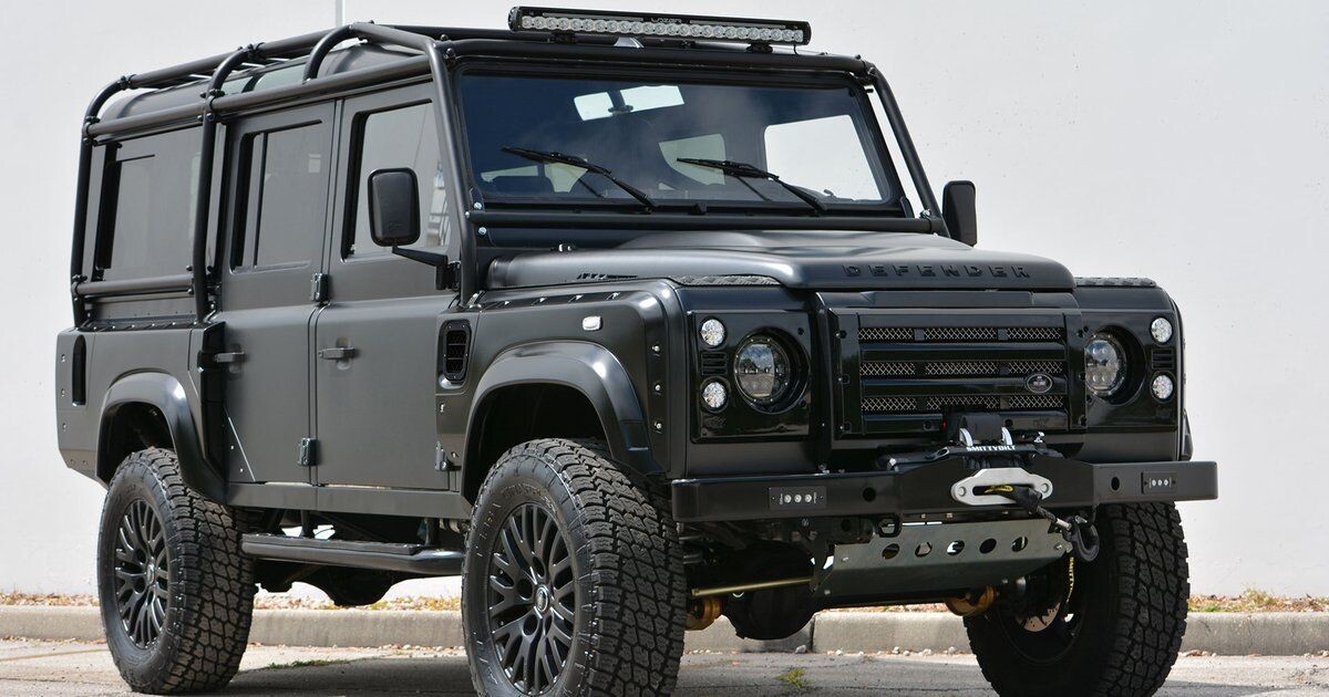 Land Rover Defender