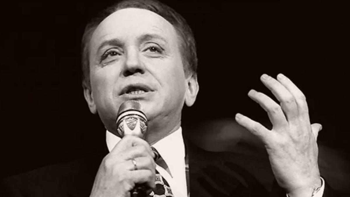 Неизменный ведущий КВН