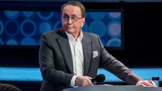    "Ушел из жизни великий человек": Россия прощается с легендой КВН Александром Масляковым Роман Захаров