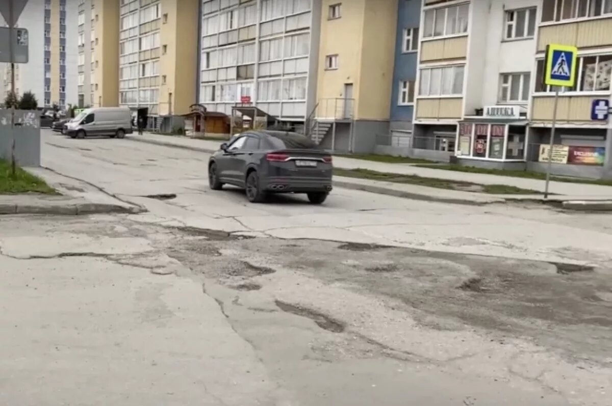    Новосибирец вновь обратился к Путину из-за плохой дороги в Акатуйском ж/м