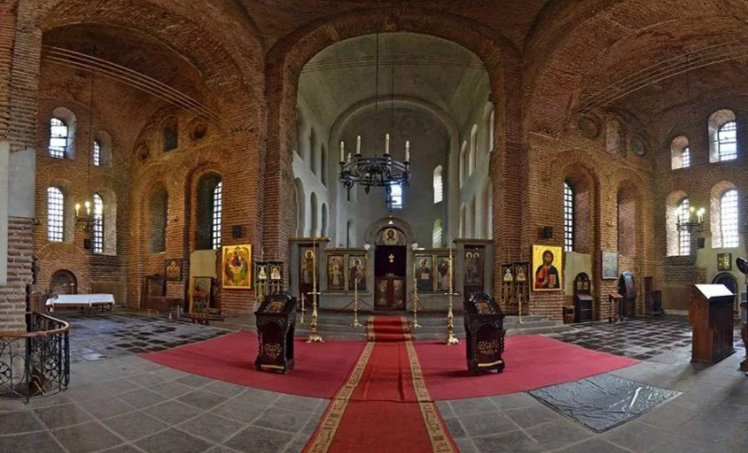 Храм Святой Софии в городе Софии, Болгария, из интернета.