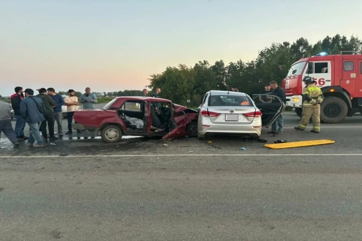    Два человека погибли при столкновении авто в Челябинской области