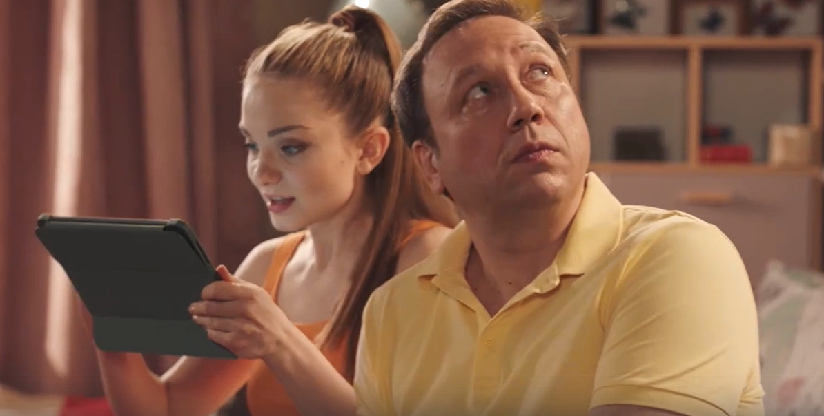 Костя и его дочь Маша. Фото: скриншоты сериала "Костя — Вера" (канал СТС)