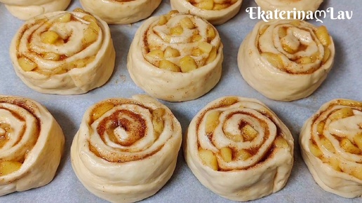 Нежные булочки Синнабон с яблоками! Яблочные синнабоны с корицей! Cinnamon Rolls with apples!