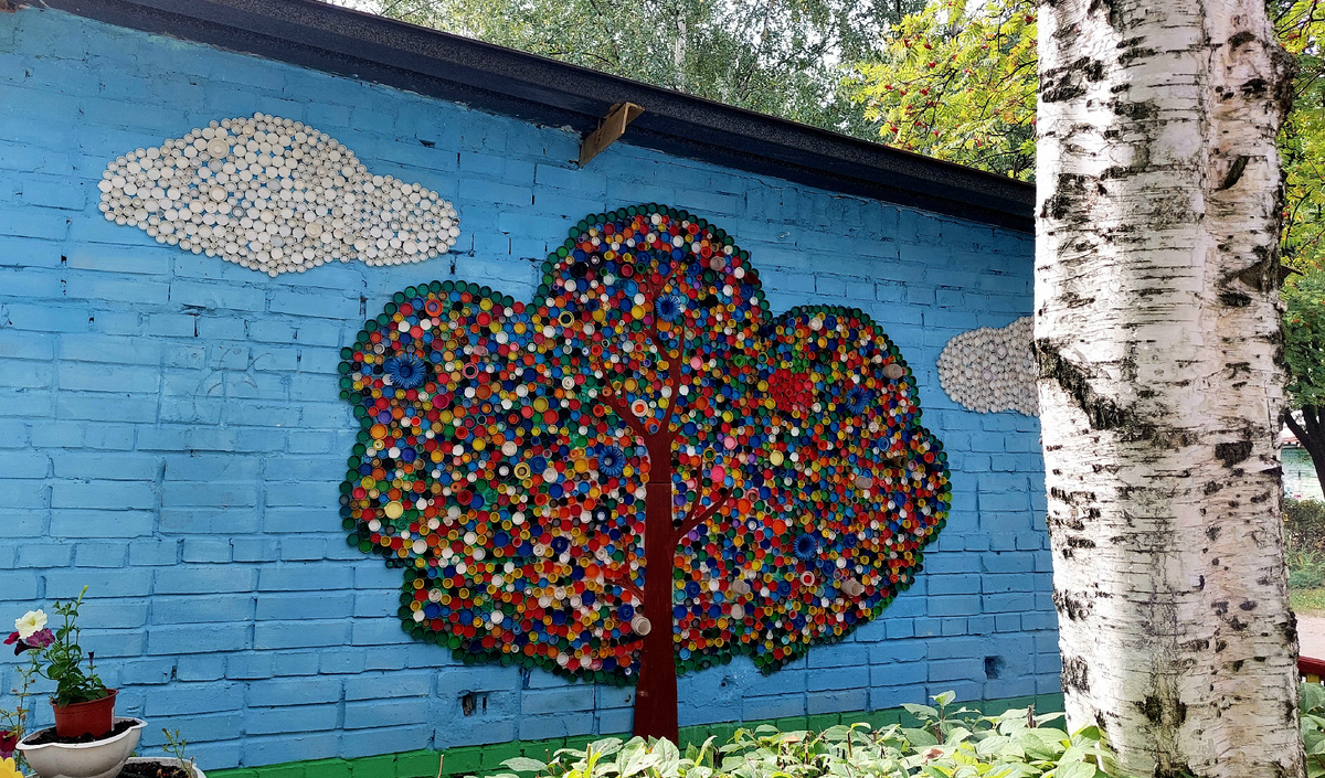 Словно в сказке: в садике красиво украшены все веранды для прогулок