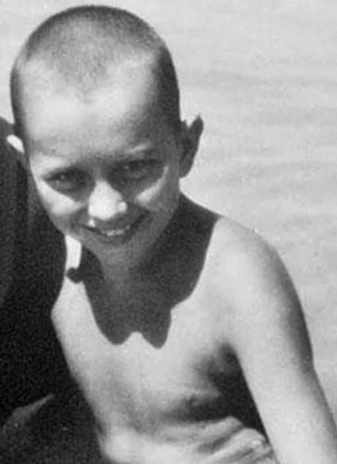 Саша Масляков, отдых на море. Фото интернет.