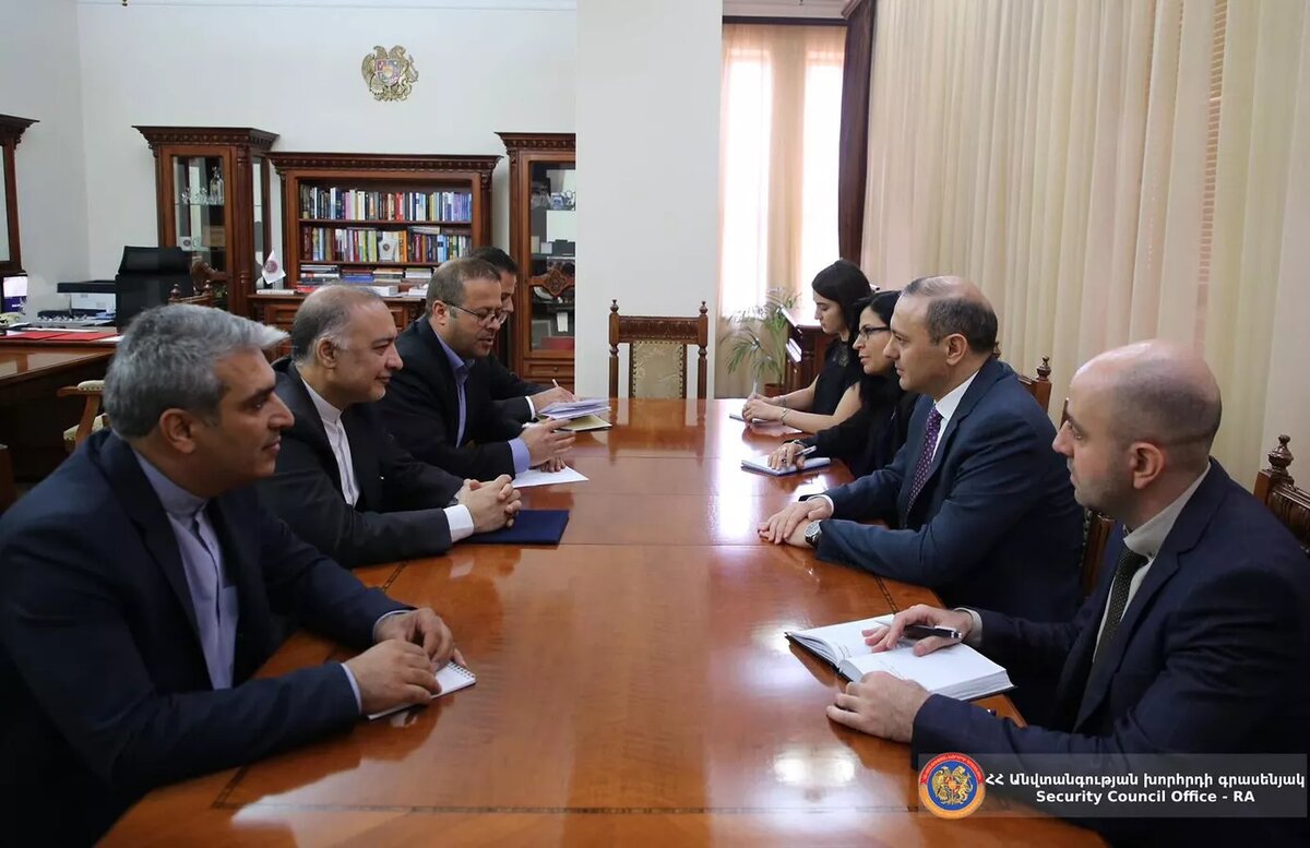 © Photo : press office of the Security Council of Armenia 