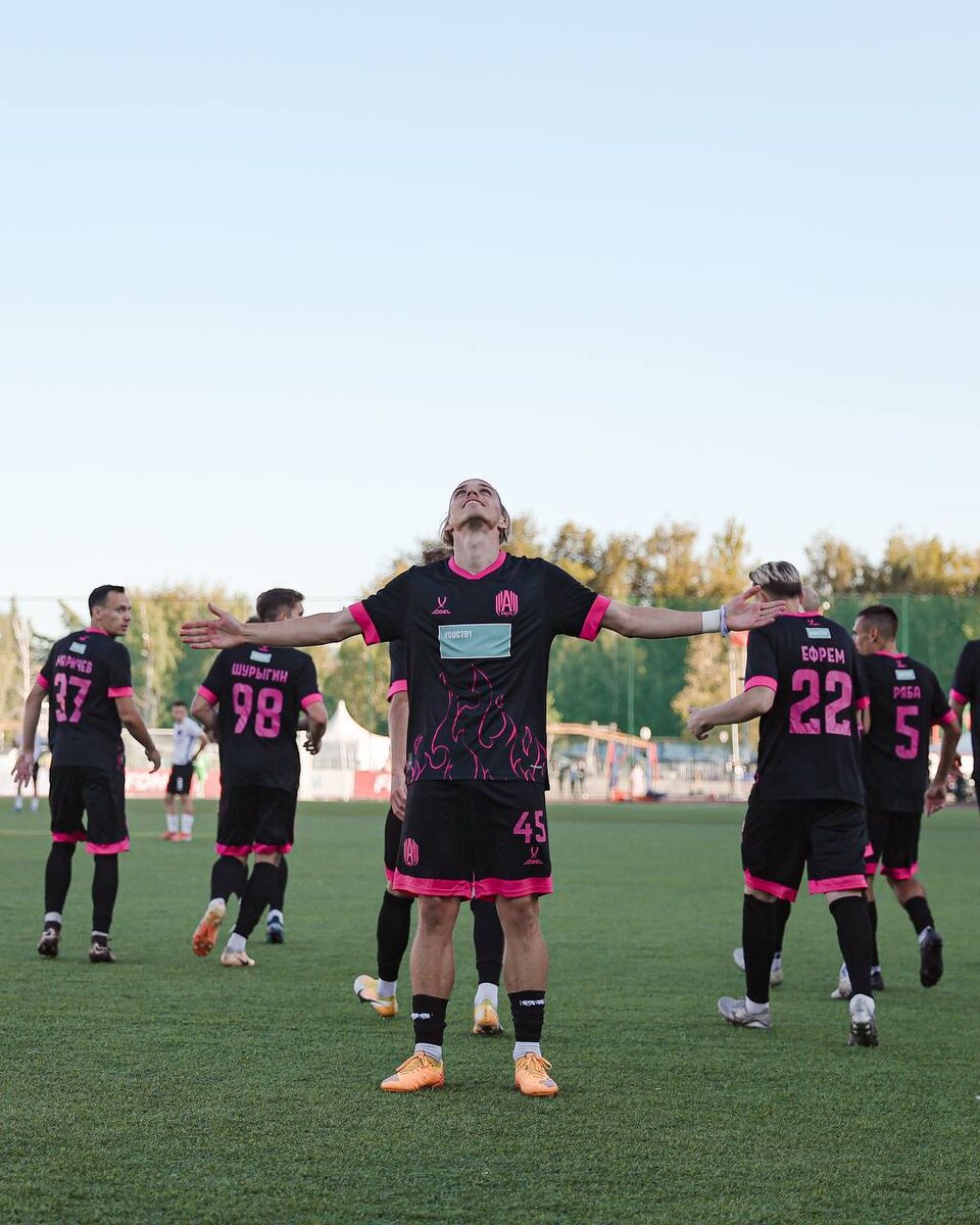 #00c7b1 - код цвета бк Пари