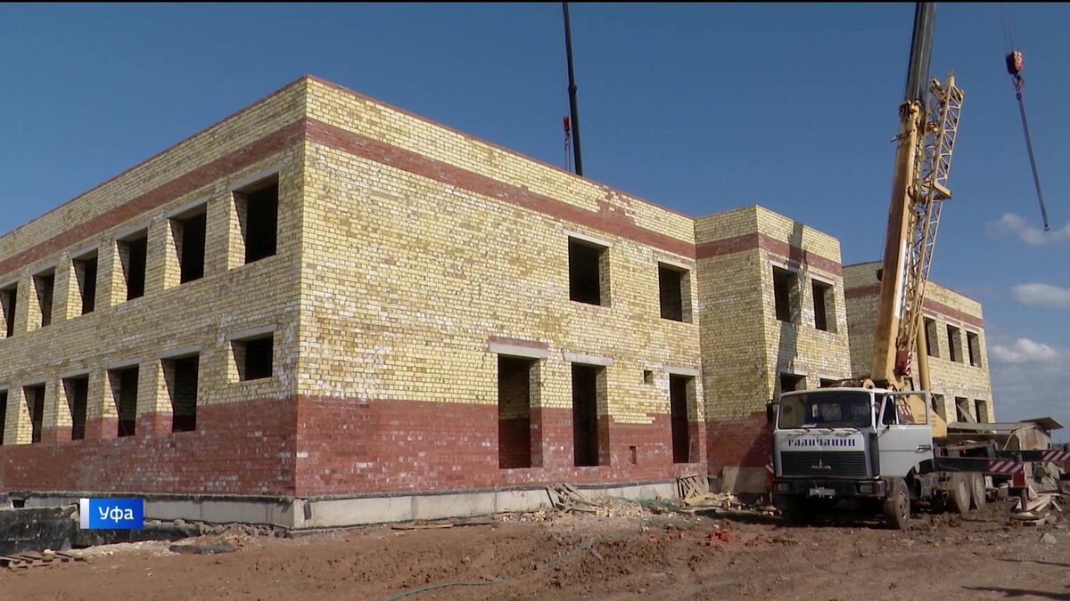    “Вести” побывали на месте стройки долгожданного детского сада в ЖК “Сосны” в Уфе