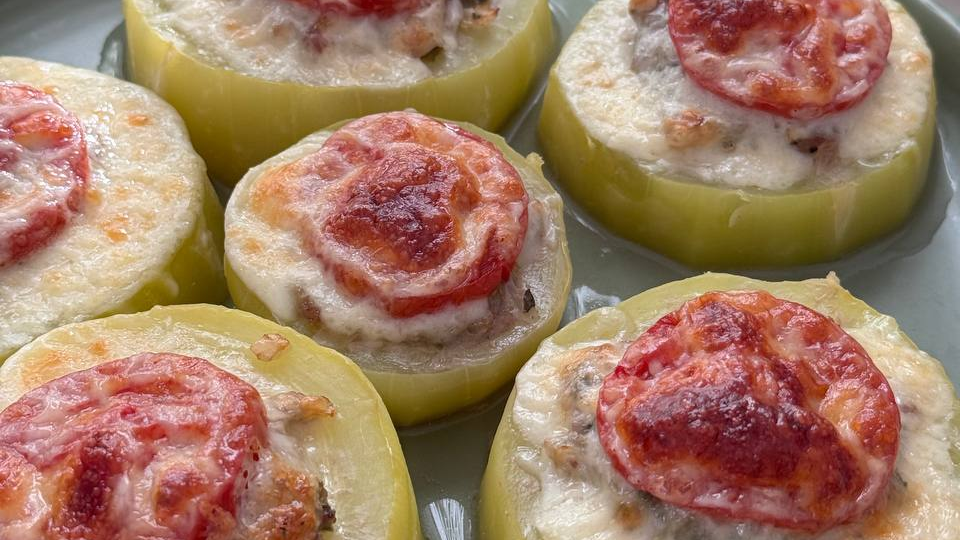 Так просто и вкусно можно приготовить фаршированные кабачки. Сочно! Кабачки не портятся!