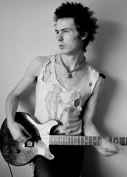 Сид Вишес - рано погибший участник панк-группы Sex pistols