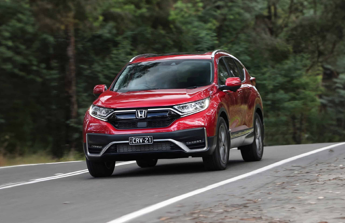 Honda CR-V 5 генерации с мотором 2,4 и вариатором - по прежнему надежное сочетание.