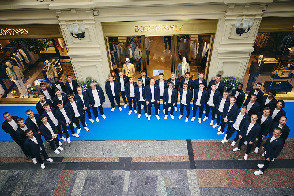 Команда ФК «Динамо» в костюмах от Tombolini/Tombolini 