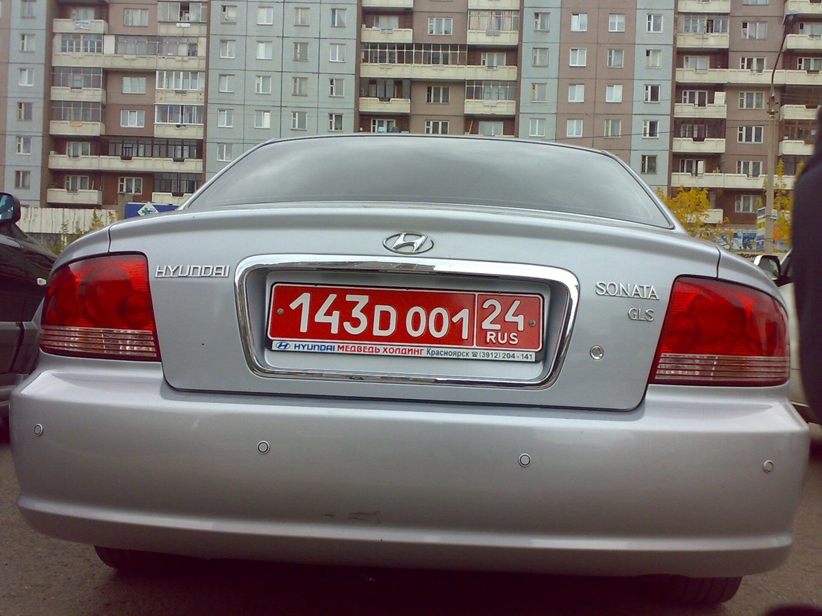 Автомобиль сотрудника консульства Киргизской Республики, зарегистрированный в Красноярском крае