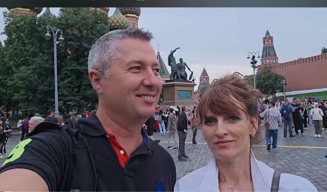 Скриншот из видео. В Москве.