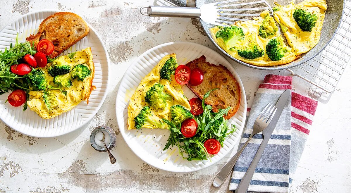 Омлет с брокколи (gastronom.ru)  📷
