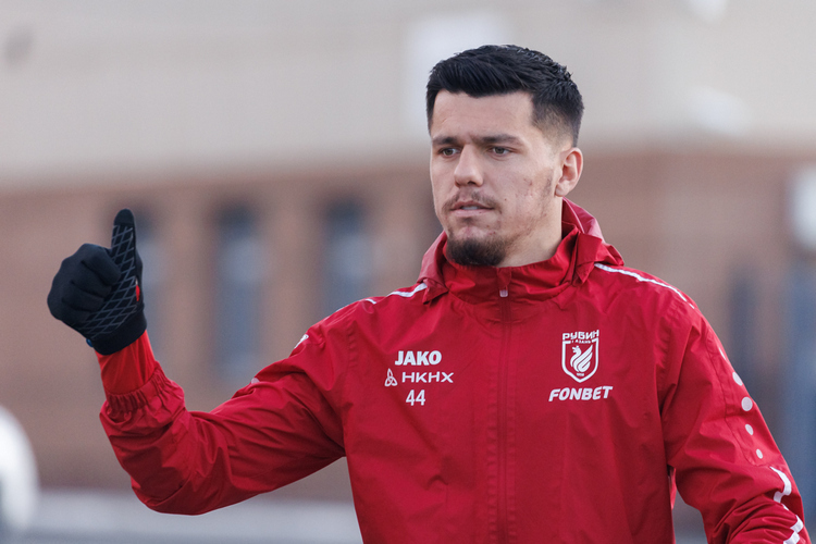 Нападающий казанского футбольного клуба "Рубин" Мирлинд Дака. Фото из интернета.