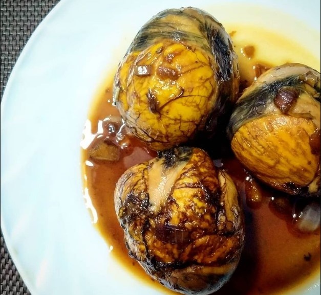 Балут: Деликатес или Испытание на Смелость?