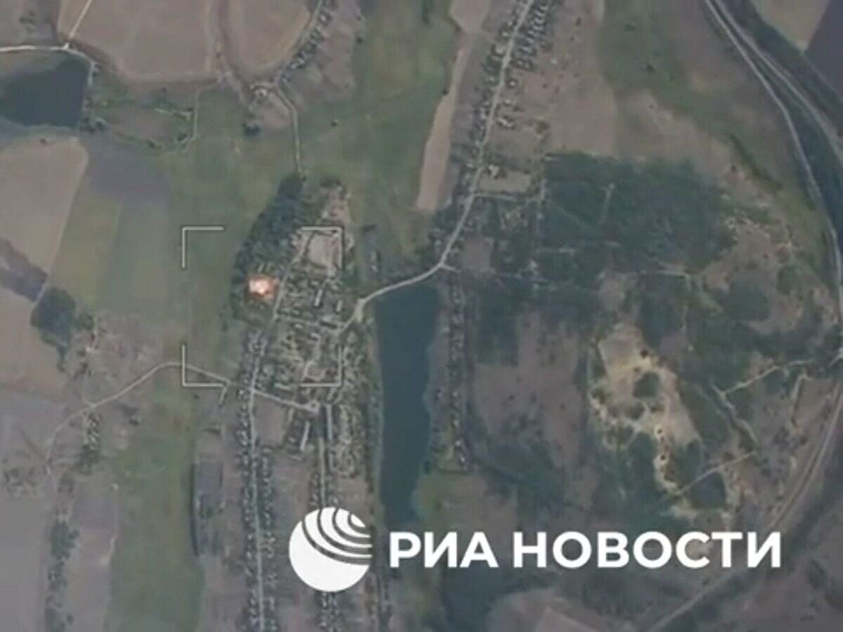    Удар по командному пункту ВСУ в районе Грушевки в Харьковской области© Министерство обороны РФ