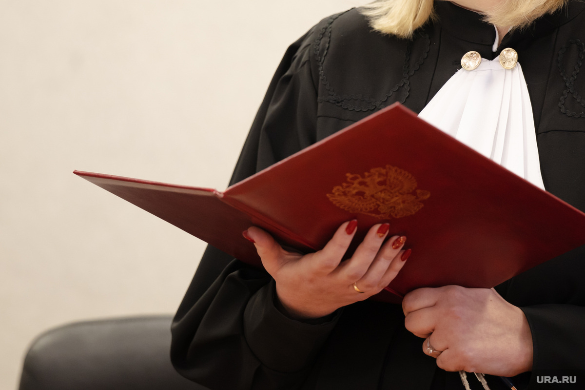 Козлову дали 19 лет колонии строгого режима за убийство беременной девушки. Фото: Руслан Яроцкий © URA.RU