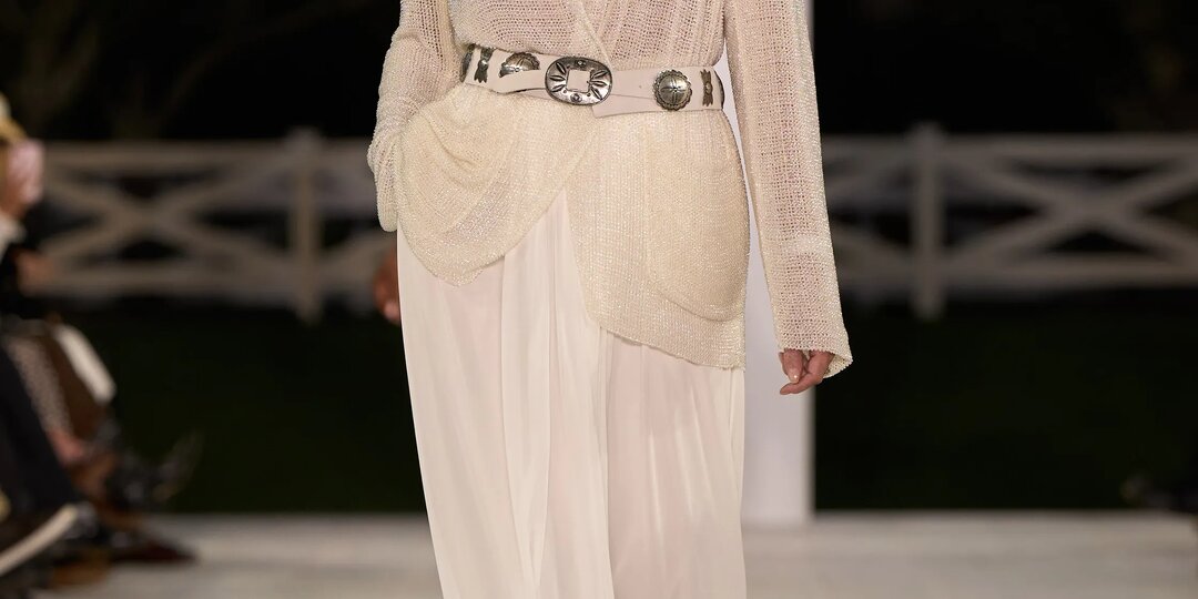 Коллекция Ralph Lauren весна 2025 — ажурное кружево, бахрома из драгоценных камней и звездные выходы