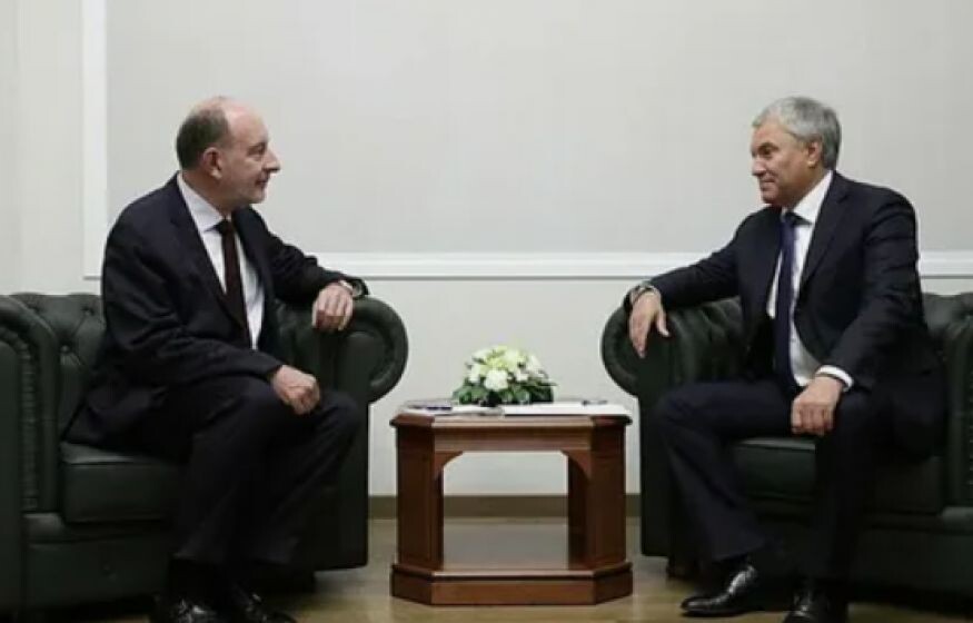    Внук французского президента переезжает в Москву? «Не пережил позора»
