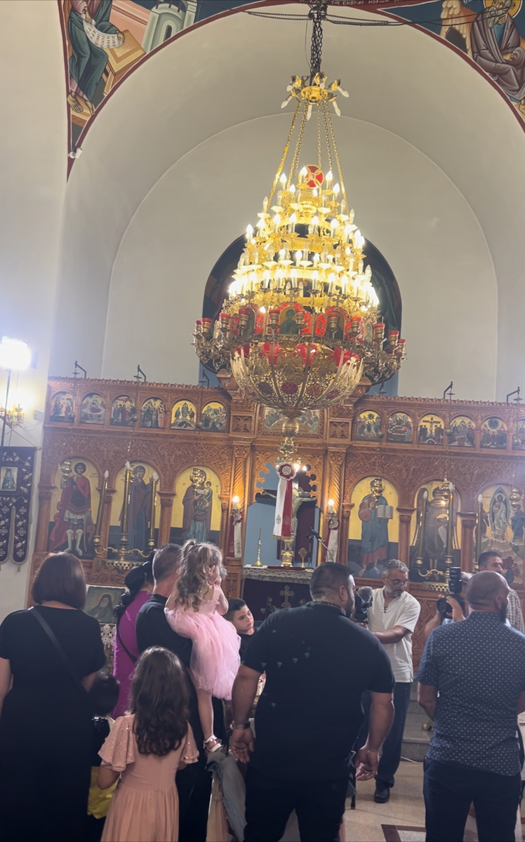 Все готово к таинству: оператор и фотограф на месте (фото автора)