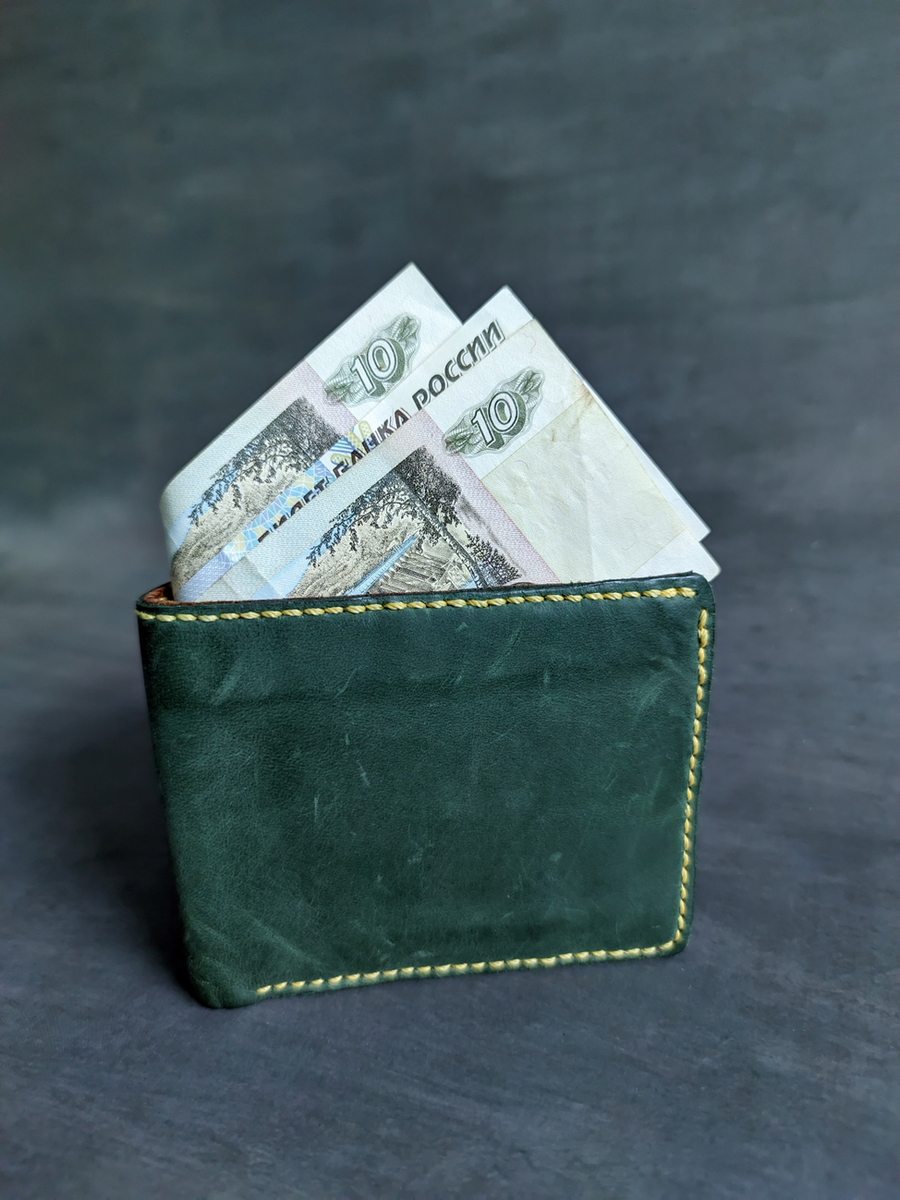 Пример бифолда из кожи Crazy horse