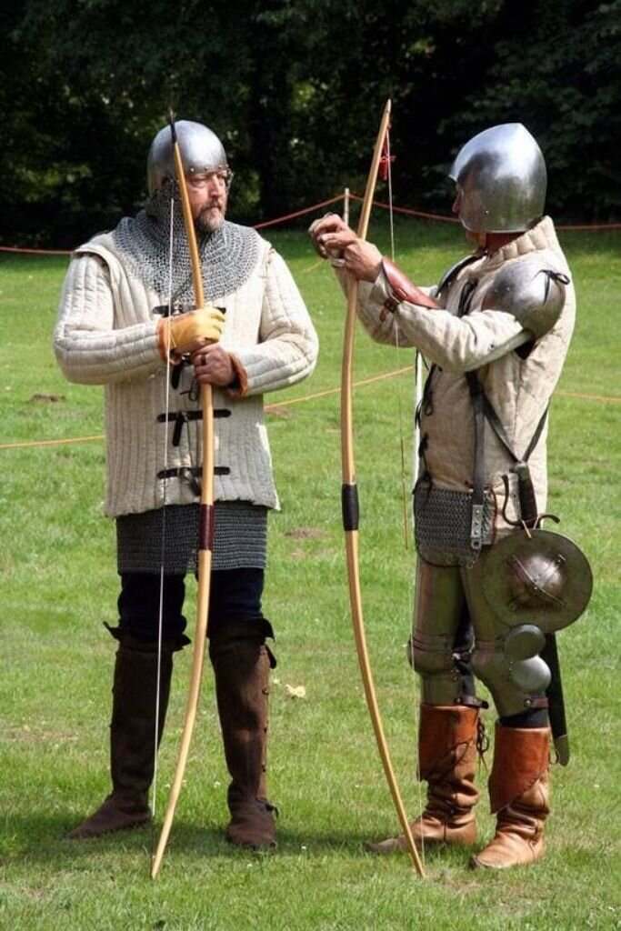Какими представляют английских лучников Средневековья